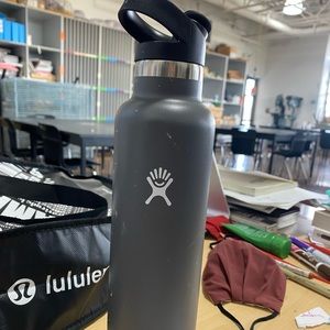 24oz gray hydroflask